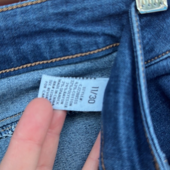 Celebrity pink mid rise ankle skinny women’s size 11/30 - Picture 3 of 5